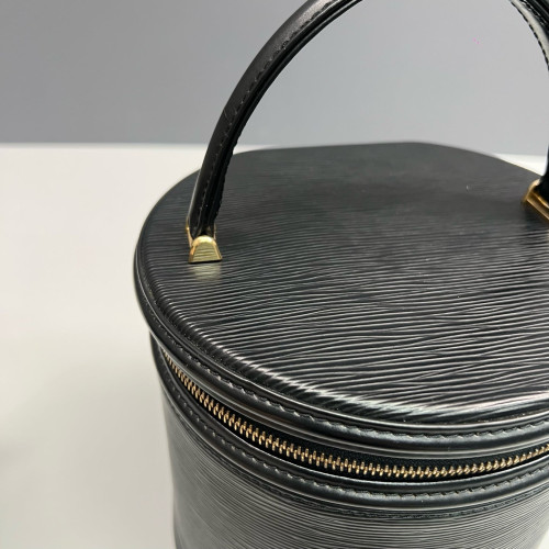 Louis Vuitton Vase Cannes Epi Black