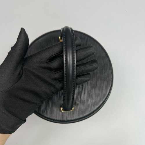 Louis Vuitton Vase Cannes Epi Black