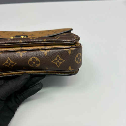 Louis Vuitton Pochette Metis Reverse Monogram Brown Black