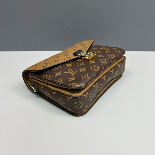 Louis Vuitton Pochette Metis Reverse Monogram Brown Black