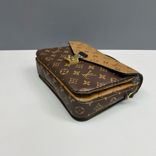 Louis Vuitton Pochette Metis Reverse Monogram Brown Black