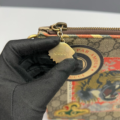 Gucci Embroidered Clutch GG Monogram Beige Brown Red Gucci Embroidered Clutch GG Monogram Beige Brown Red