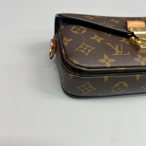 Louis Vuitton Pochette Metis East West Monogram Brown