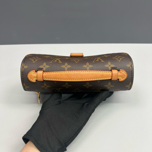 Louis Vuitton Pochette Metis East West Monogram Brown