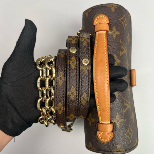 Louis Vuitton Pochette Metis East West Monogram Brown