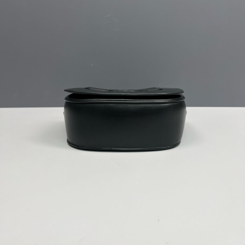 Celine Triomphe Standard Chain Besace Clea Smooth Calfskin Black