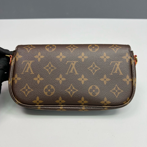 Louis Vuitton Ivy Wallet On Chain Monogram Brown Louis Vuitton Ivy Wallet On Chain Monogram Brown