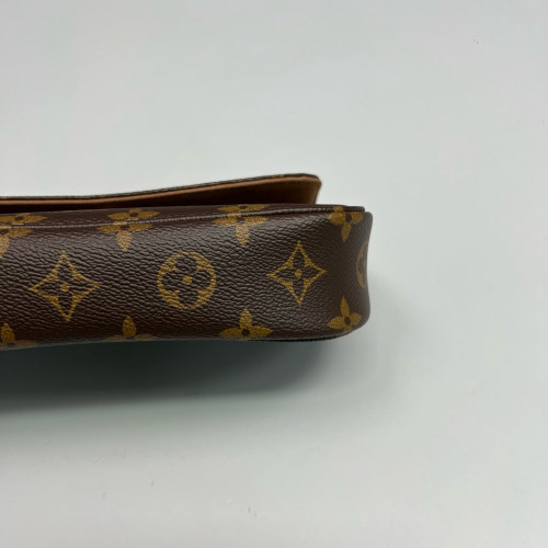 Louis Vuitton Ivy Wallet On Chain Monogram Brown Louis Vuitton Ivy Wallet On Chain Monogram Brown