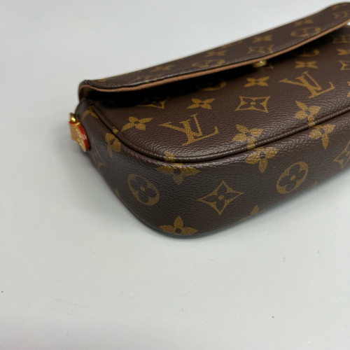 Louis Vuitton Ivy Wallet On Chain Monogram Brown Louis Vuitton Ivy Wallet On Chain Monogram Brown