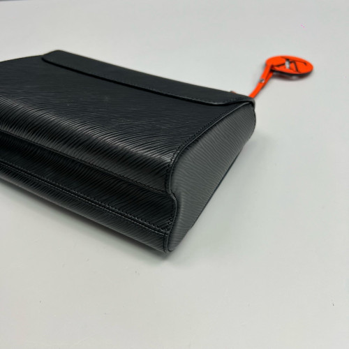 Louis Vuitton Twist Top Handle MM Epi Black