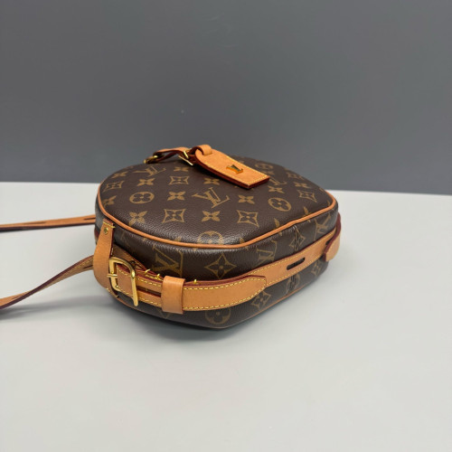 Louis Vuitton Boite Chapeau Souple MM Monogram Brown