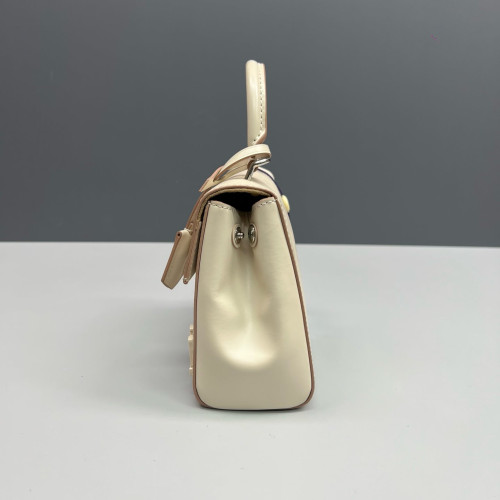 Louis Vuitton Cluny Mini Epi White