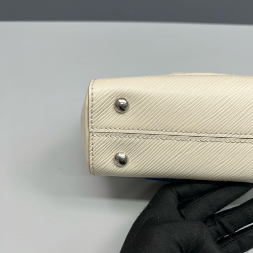 Louis Vuitton Cluny Mini Epi White