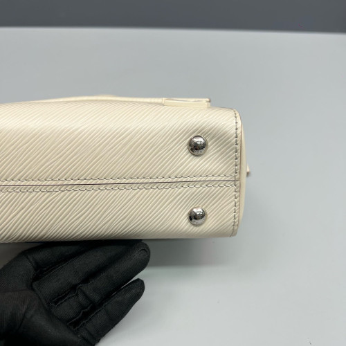 Louis Vuitton Cluny Mini Epi White