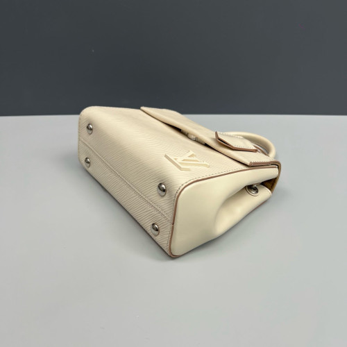 Louis Vuitton Cluny Mini Epi White