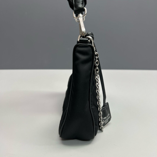 Prada Re-Edition 2005 Shoulder Bag Nylon Vela Black Prada Re-Edition 2005 Shoulder Bag Nylon Vela Black