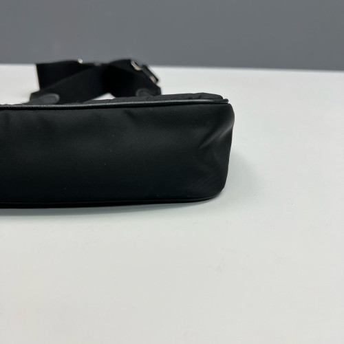 Prada Re-Edition 2005 Shoulder Bag Nylon Vela Black Prada Re-Edition 2005 Shoulder Bag Nylon Vela Black