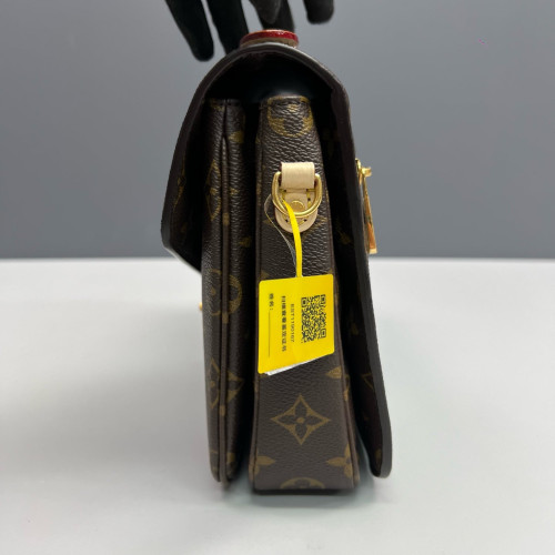 Louis Vuitton Pochette Metis Monogram Brown
