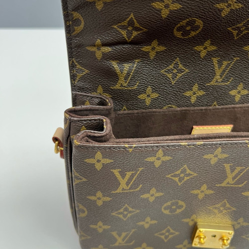 Louis Vuitton Pochette Metis Monogram Brown