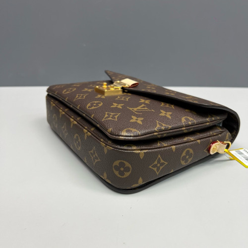 Louis Vuitton Pochette Metis Monogram Brown