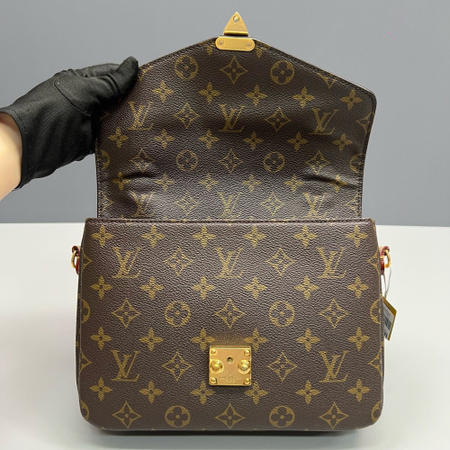 Louis Vuitton Pochette Metis Monogram Brown
