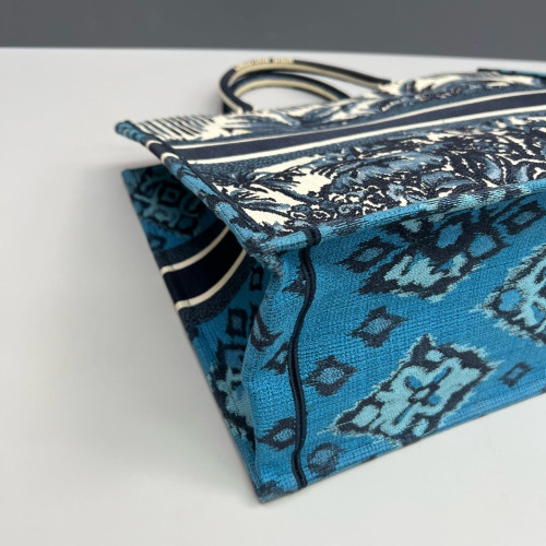 Dior Embroidered Large Book Tote Canvas Blue Beige Navy Dior Embroidered Large Book Tote Canvas Blue Beige Navy