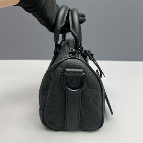 Louis Vuitton Keepall Bandouliere 25 Monogram Empreinte Black