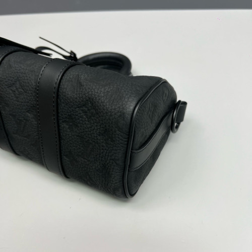 Louis Vuitton Keepall Bandouliere 25 Monogram Empreinte Black