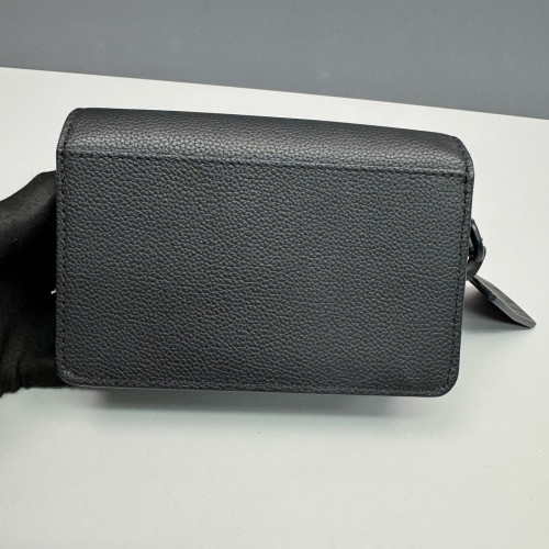 Louis Vuitton Fastline Wearable Wallet Calfskin Black