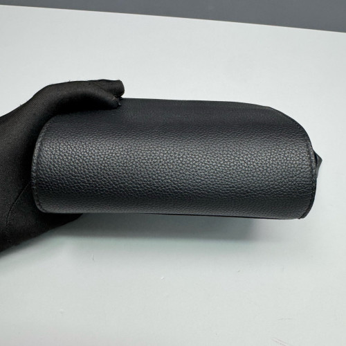 Louis Vuitton Fastline Wearable Wallet Calfskin Black