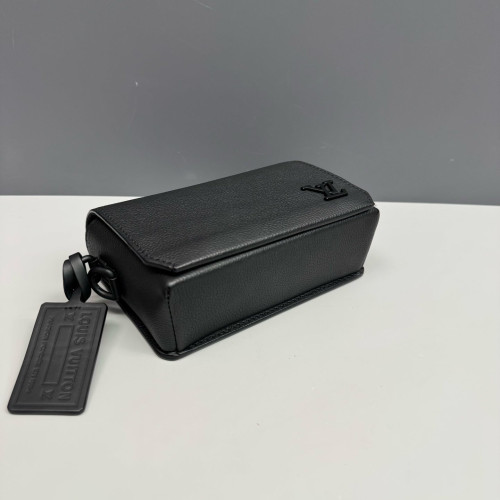 Louis Vuitton Fastline Wearable Wallet Calfskin Black