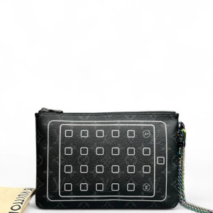 Louis Vuitton Clutch Monogram Eclipse Black