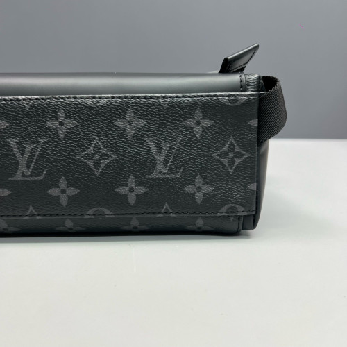 Louis Vuitton Voyager Messenger Monogram Eclipse Black Louis Vuitton Voyager Messenger Monogram Eclipse Black