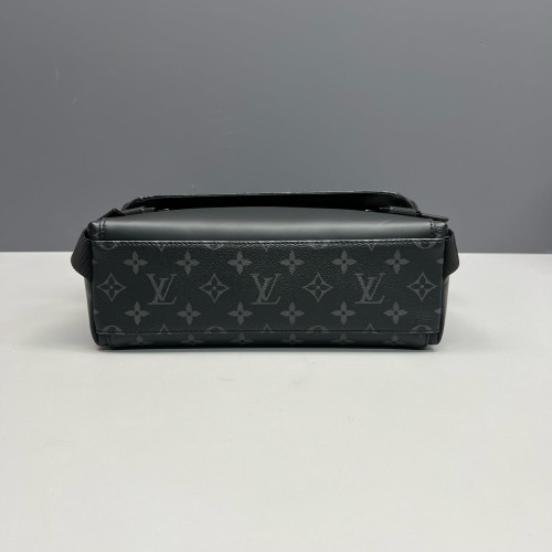 Louis Vuitton Voyager Messenger Monogram Eclipse Black Louis Vuitton Voyager Messenger Monogram Eclipse Black