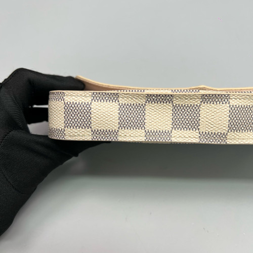 Louis Vuitton Pochette Felicie Chain Wallet Damier Azur White Louis Vuitton Pochette Felicie Chain Wallet Damier Azur White