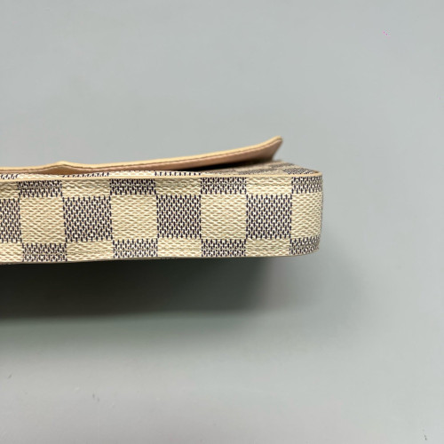 Louis Vuitton Pochette Felicie Chain Wallet Damier Azur White Louis Vuitton Pochette Felicie Chain Wallet Damier Azur White