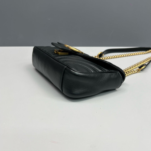 Gucci Chevron Mini GG Marmont Calfskin Black Gucci Chevron Mini GG Marmont Calfskin Black