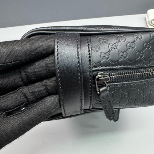 Gucci Clutch Guccissima Black