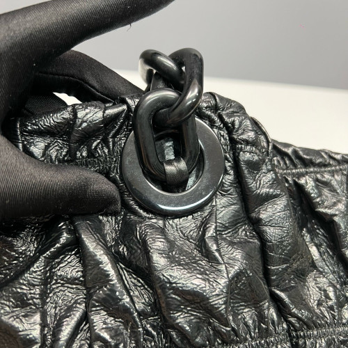 Prada Shoulder Bag Pull Up Leather Black