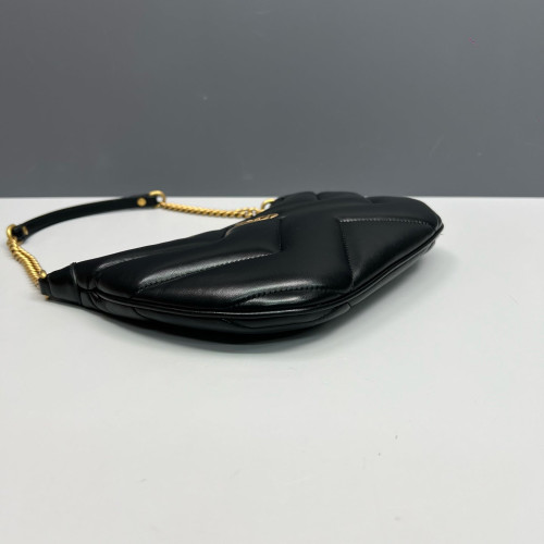 Gucci Matelasse Shoulder Bag Calfskin Black