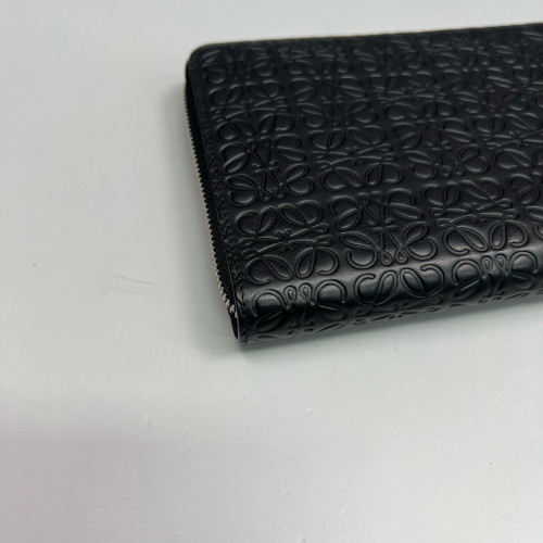 Loewe Clutch Anagram Debossed Calfskin Black