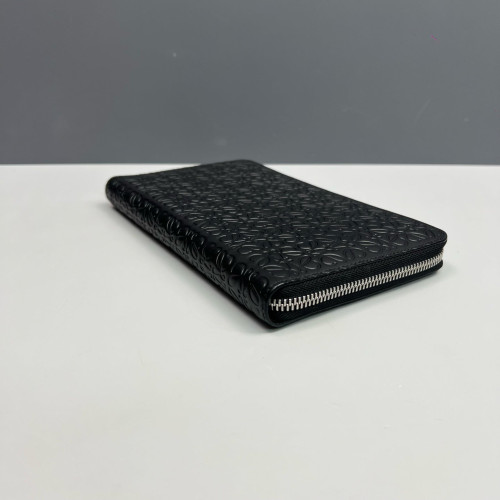Loewe Clutch Anagram Debossed Calfskin Black