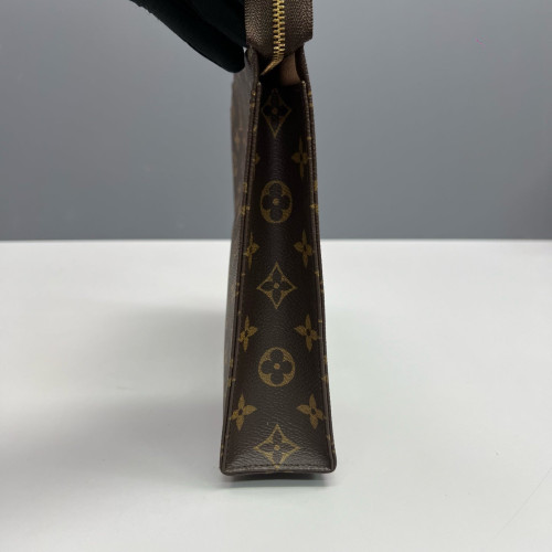 Louis Vuitton Toiletry Pouch 26 Monogram Brown
