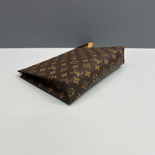 Louis Vuitton Toiletry Pouch 26 Monogram Brown