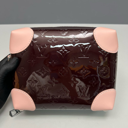 Louis Vuitton Camera Case Vernis Pink Amarante