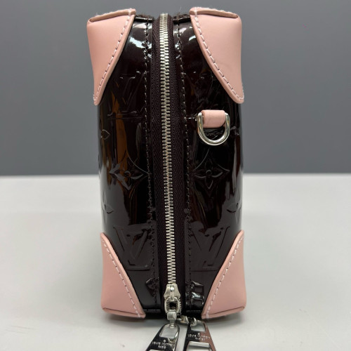 Louis Vuitton Camera Case Vernis Pink Amarante