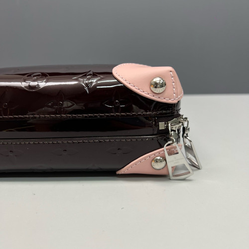 Louis Vuitton Camera Case Vernis Pink Amarante