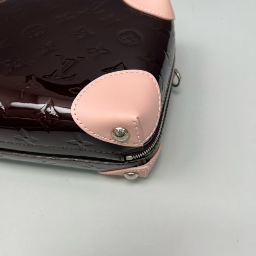 Louis Vuitton Camera Case Vernis Pink Amarante