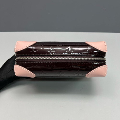 Louis Vuitton Camera Case Vernis Pink Amarante
