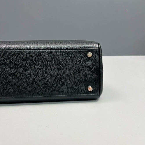 Gucci Small Zumi Top Handle Bag Grained Calfskin Black